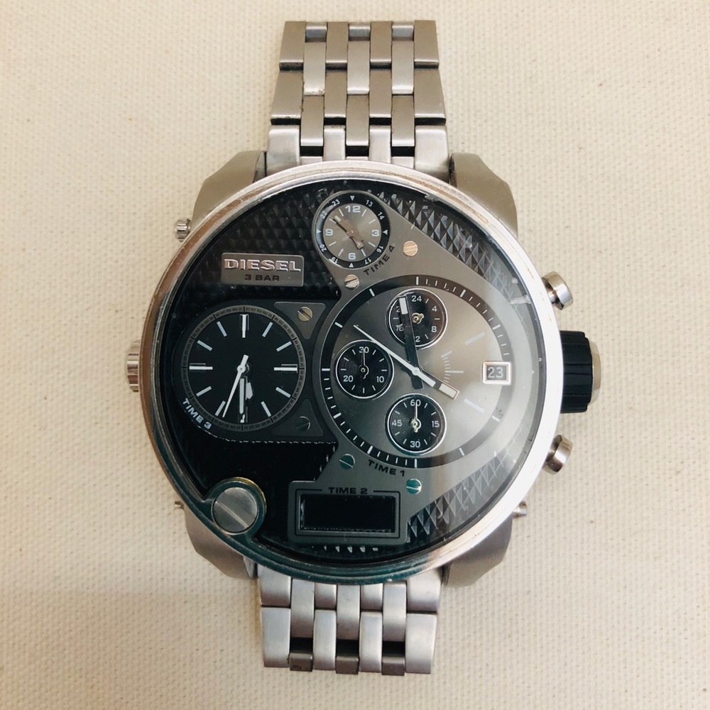 DIESEL WATCH WITH ORIGINAL BOX